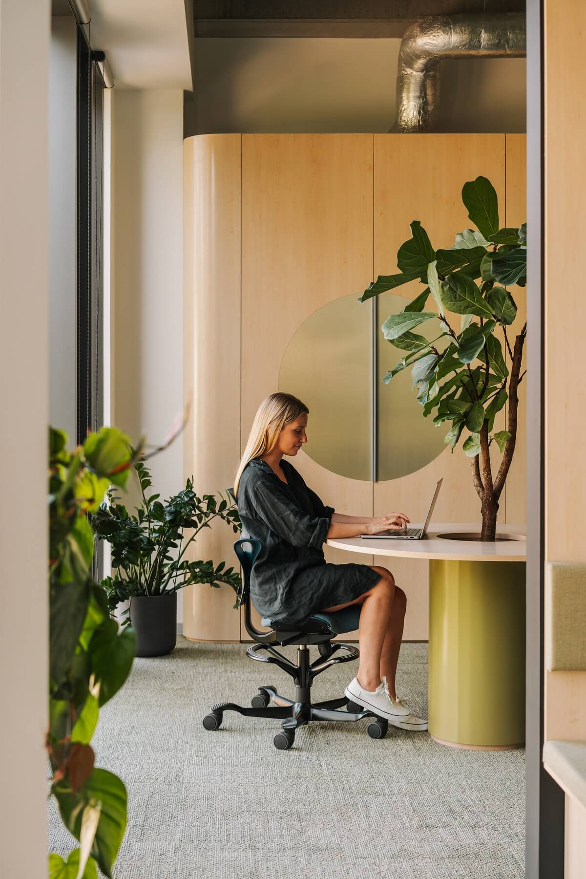 Certyfikacja WELL v2 Building Standard - jak rośliny wspierają zrównoważone przestrzenie pracy?